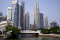 011-Cavenagh-Bridge-over-Singapore-River